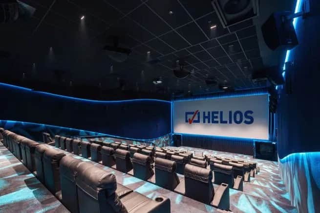 Ile zarabia pracownik kina Helios? Zaskakujące fakty o wynagrodzeniach