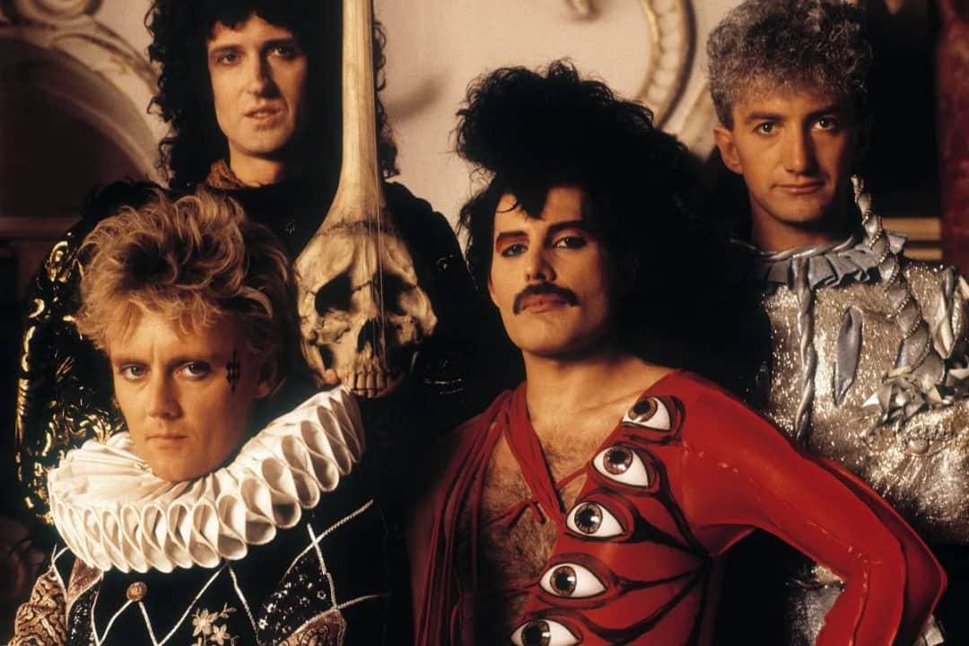 Filmy o Queen: Niezapomniane historie i emocje w muzyce zespołu